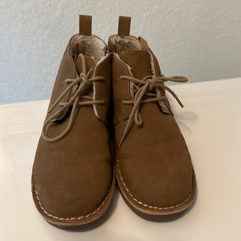 Boys size 1 Nordstrom shoes